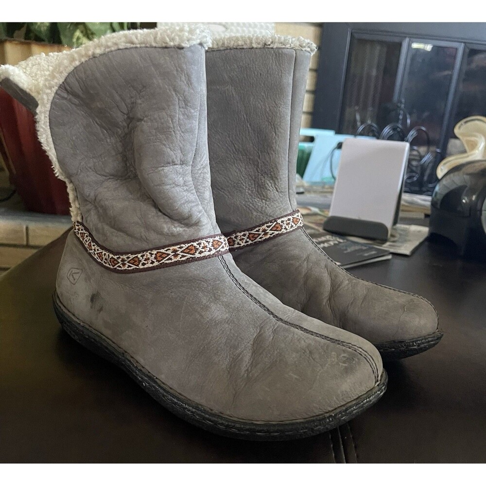 Keen Women Galena Boots Size 8.5 Gray Nubuck Leather Fleece Lined Winter Snow